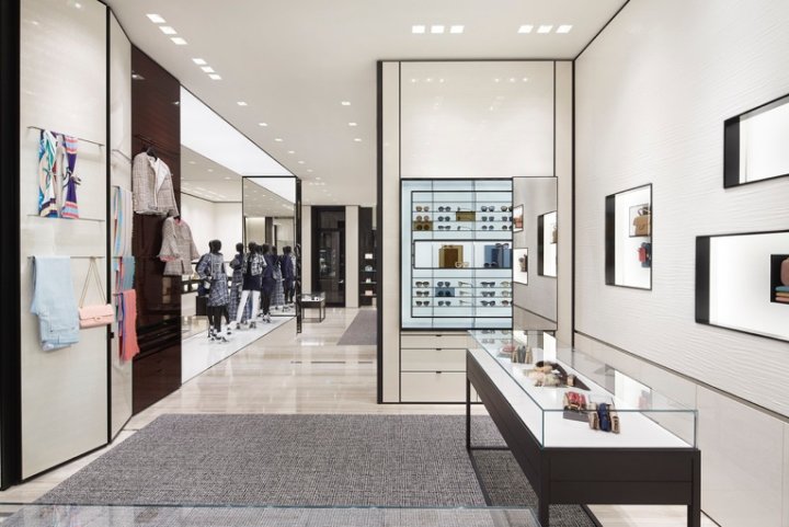 Peter Marino 设计的香奈儿精品店，荷兰阿姆斯特丹