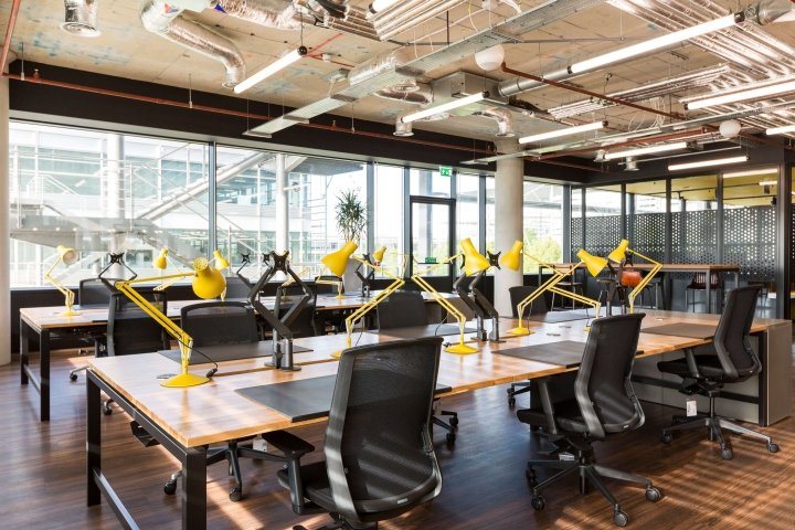 英国伦敦奇西克公园办公室由 ThirdWay Interiors 设计