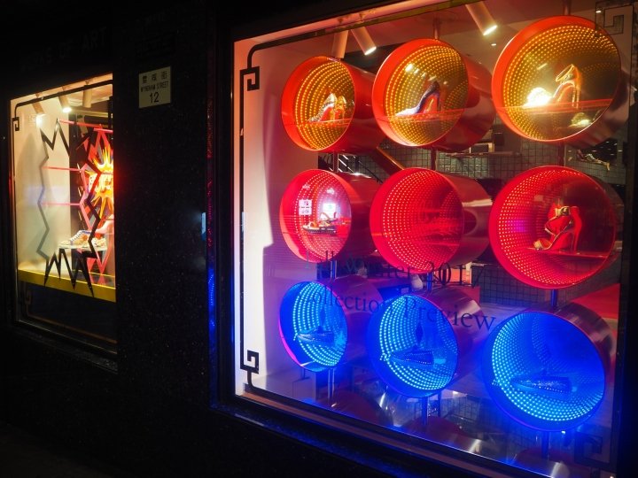 Christian Louboutin Infinity Tunnel Windows by Mes Workshop，香港