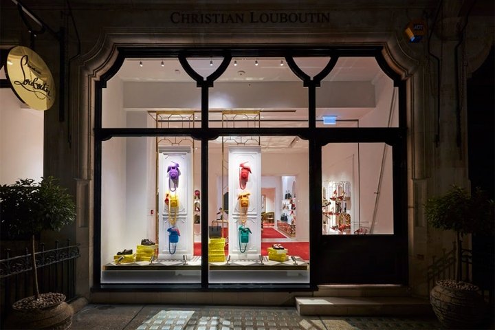 StudioXAG 在伦敦时装周上的 Christian Louboutin 时装秀