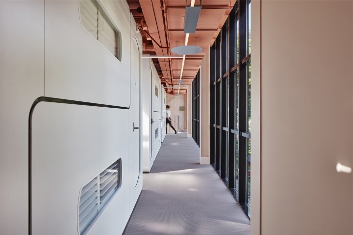 Studio Modijefsky 设计的 CityHub 酒店，鹿特丹 – 荷兰