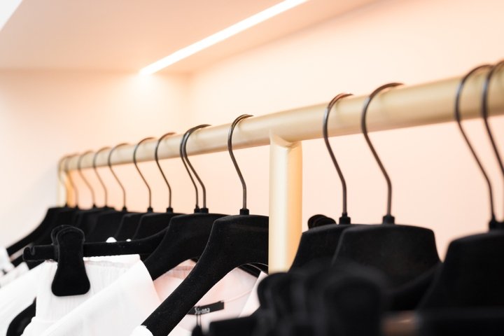 Silvio Girolamo 设计的 Claude 商店，阿德尔菲亚 / 巴里 – 意大利