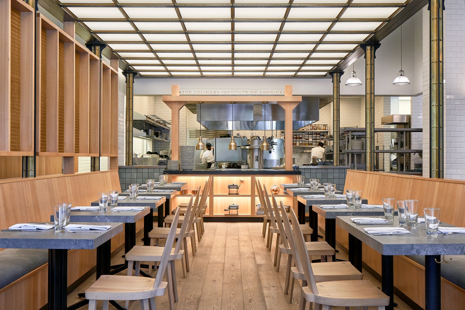 Savor，美国烹饪学院圣安东尼奥教学餐厅，由 Clayton Korte 设计