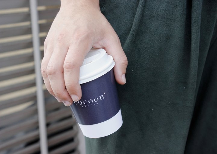 Yolanda Sabuz 和 Sandra Solanas 设计的 Cocoon 零食包装