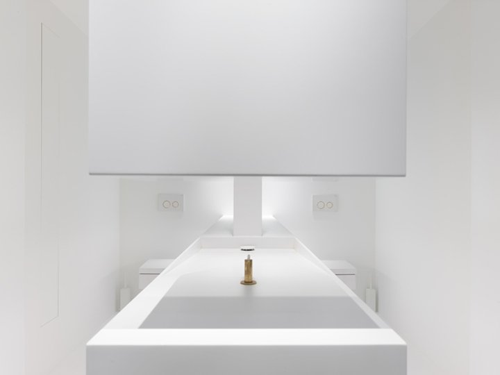 由比利时 Klaarchitectuur 设计的比利时历史教堂的协作办公空间