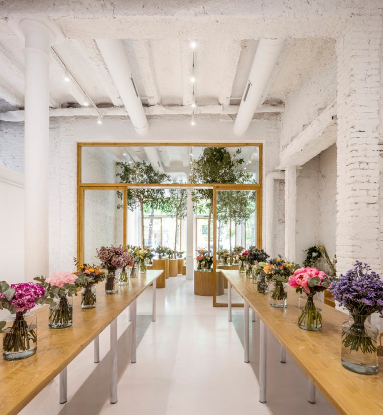 科尔文花店 by Roman Izquierdo Bouldstridge