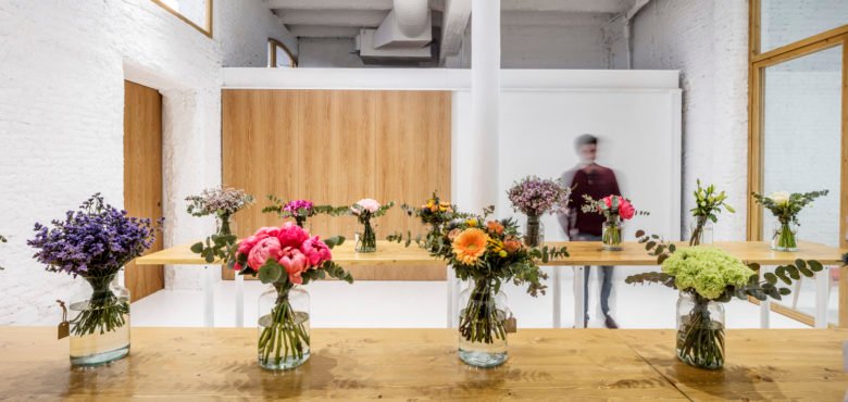 科尔文花店 by Roman Izquierdo Bouldstridge