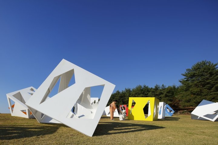 观星茶室星座,由 Moriyuki Ochiai Architects 设计,Bisei – 日本 观星茶室星座,由 Moriyuki Ochiai Architects 设计,Bisei – 日本