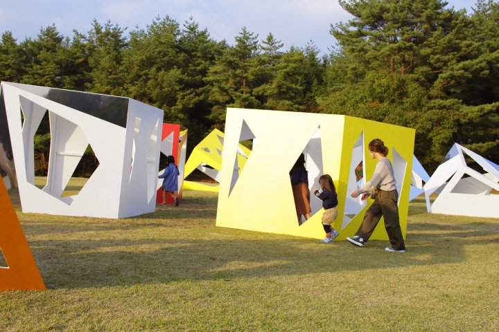 观星茶室星座,由 Moriyuki Ochiai Architects 设计,Bisei – 日本 观星茶室星座,由 Moriyuki Ochiai Architects 设计,Bisei – 日本