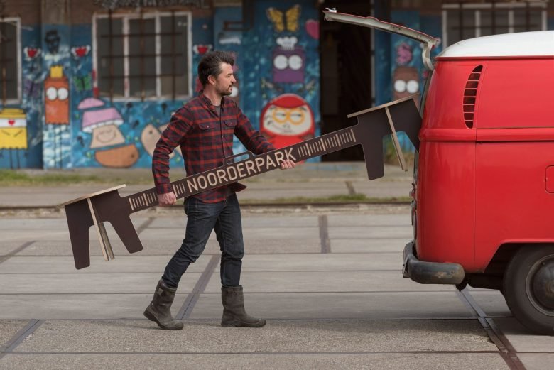 科罗纳危机 Kruk 长凳，由 Object Studio 设计