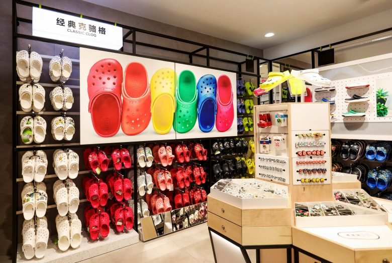 Briggs Hillier 设计的 Crocs 全球商店概念