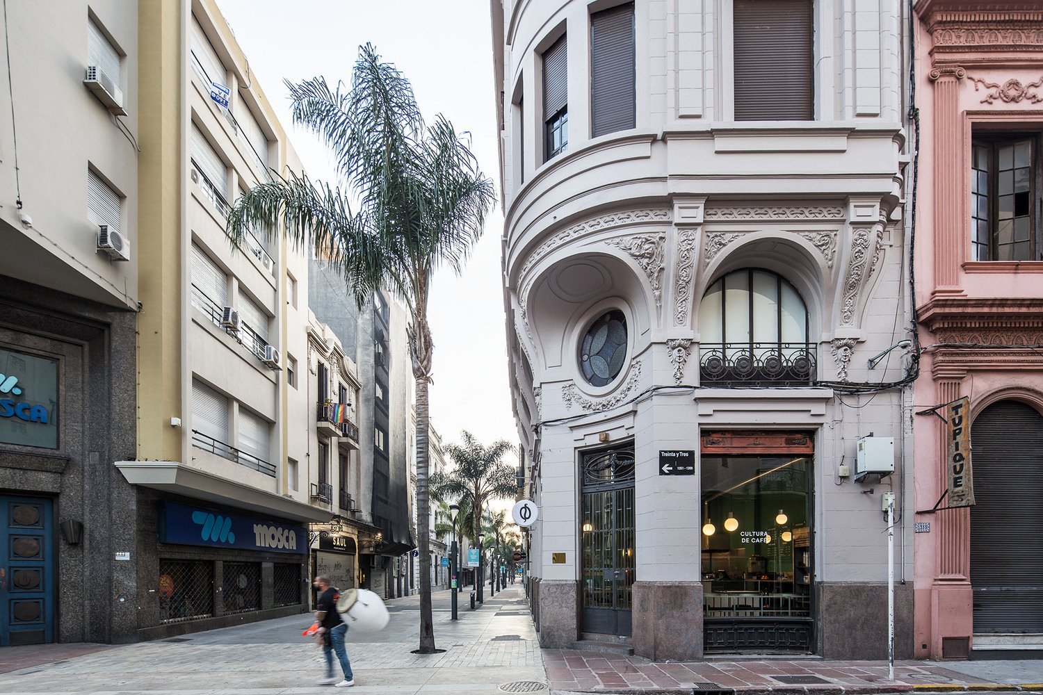 Taller Capitán 的 Culto 咖啡馆 Taller Capitán 的 Culto 咖啡馆