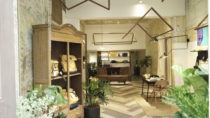 Red5 Studio 设计的水坝袋和物品商店，胡志明市 – 越南