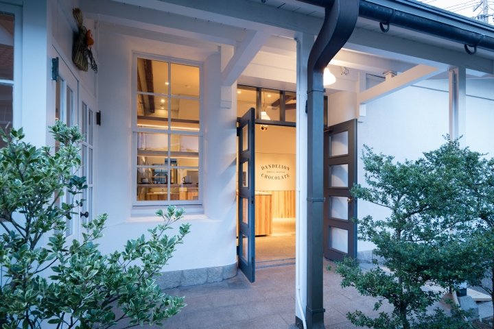 蒲公英巧克力 Ise Geku 店，由 Puddle Masaki Kato + moyadesign 设计，伊势 – 日本