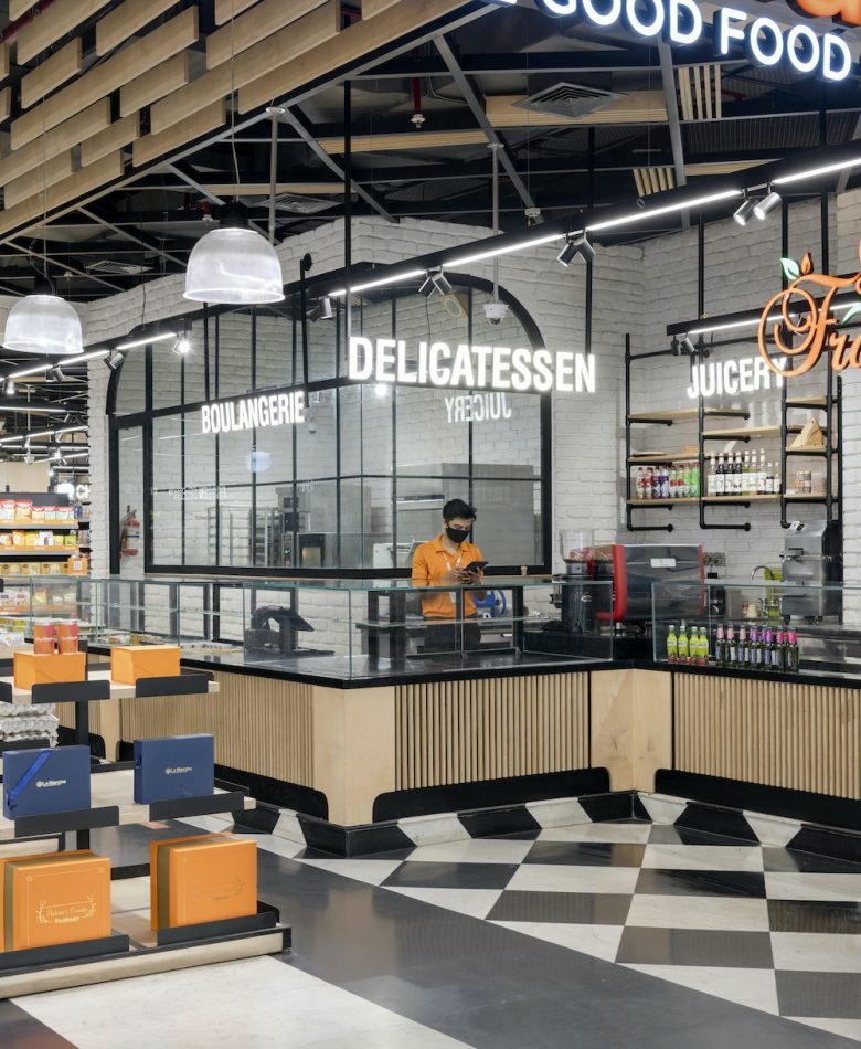 马尔凯，GroupDCA