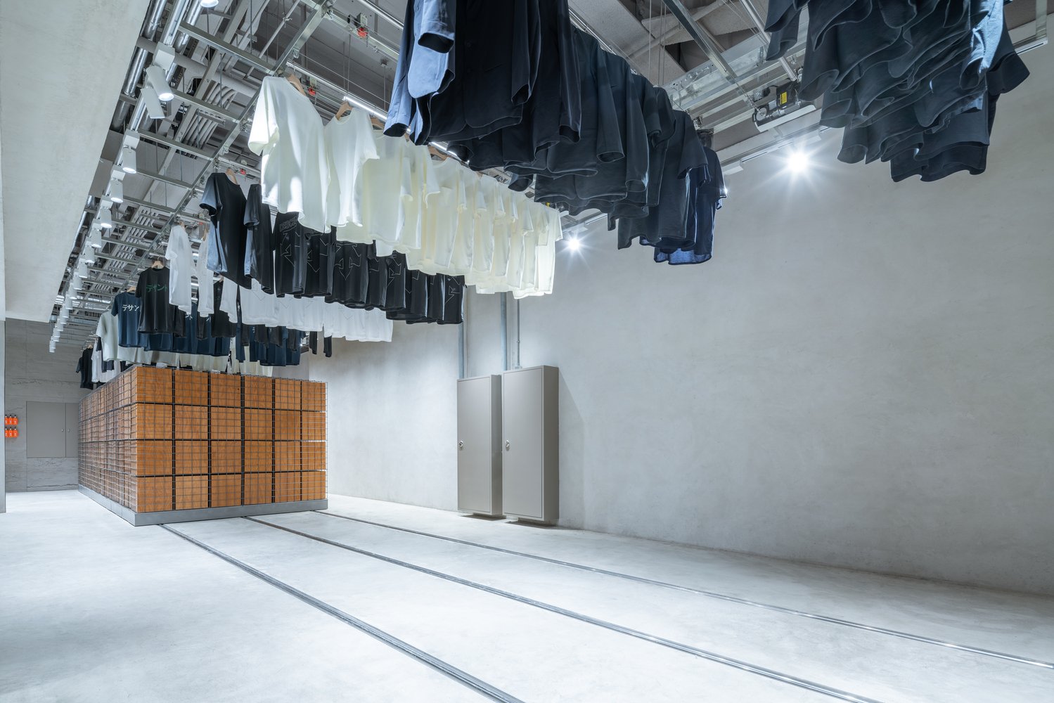 DESCENTE BLANC 北京 / Schemata Architects + Jo Nagasaka