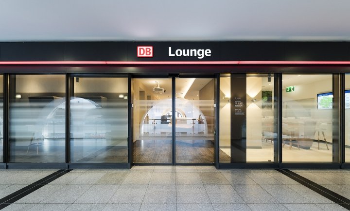 德国铁路休息室，由 CRi Cronauer + Romani Interior Architects 设计，纽伦堡 – 德国