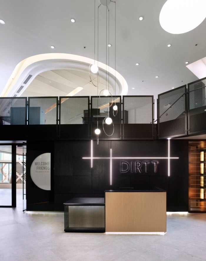 DIRTT 体验中心陈列室和办公室，由 Ware Malcomb 设计