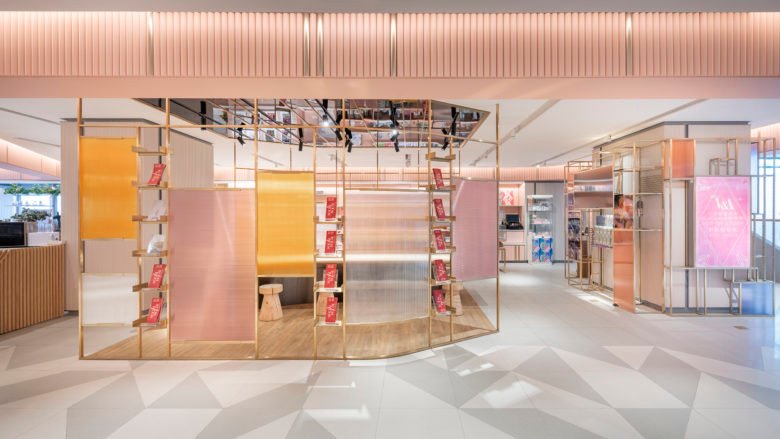 沉浸式且不断发展的新天地社交之家重新定义了上海的生活方式和零售 沉浸式且不断发展的新天地社交之家重新定义了上海的生活方式和零售