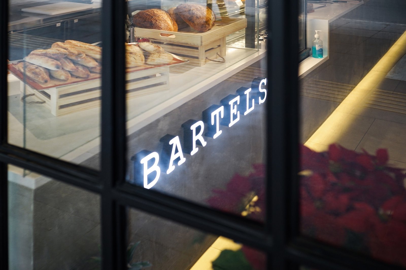 BARTELS：曼谷的酵母面包店和果汁店