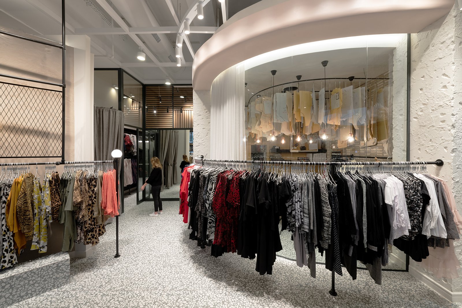 KAREN MIZRAHI – store.studio.showroom KAREN MIZRAHI – store.studio.showroom