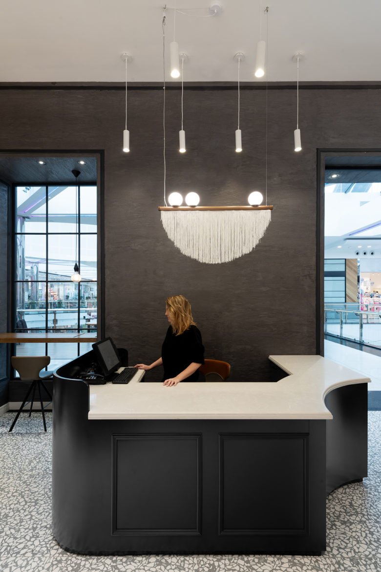 KAREN MIZRAHI – store.studio.showroom KAREN MIZRAHI – store.studio.showroom