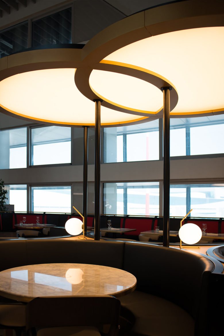 万事达卡小酒馆 | 由 Robilant Associati 设计