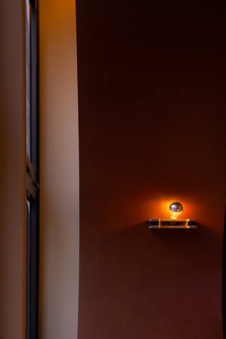 ALL Design Studio 在上海打造“后院”咖啡馆