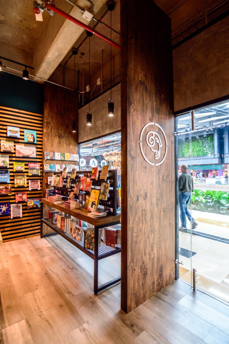 FAUNO – 书店和咖啡店