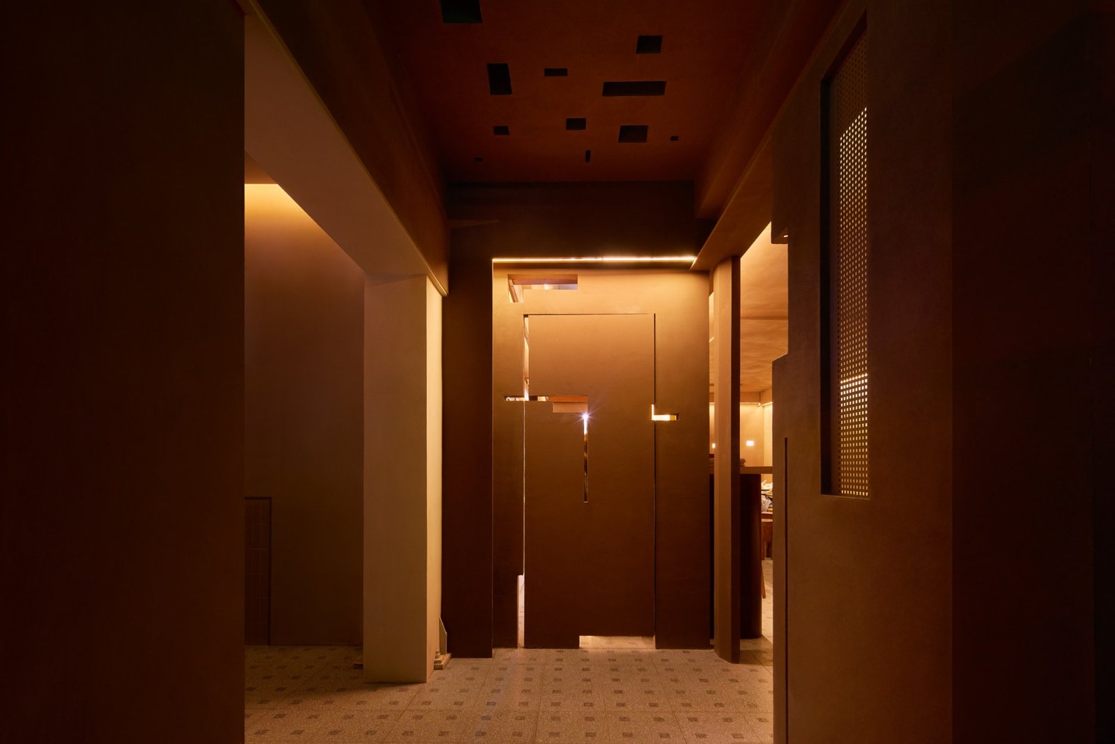 ALL Design Studio 在上海打造“后院”咖啡馆