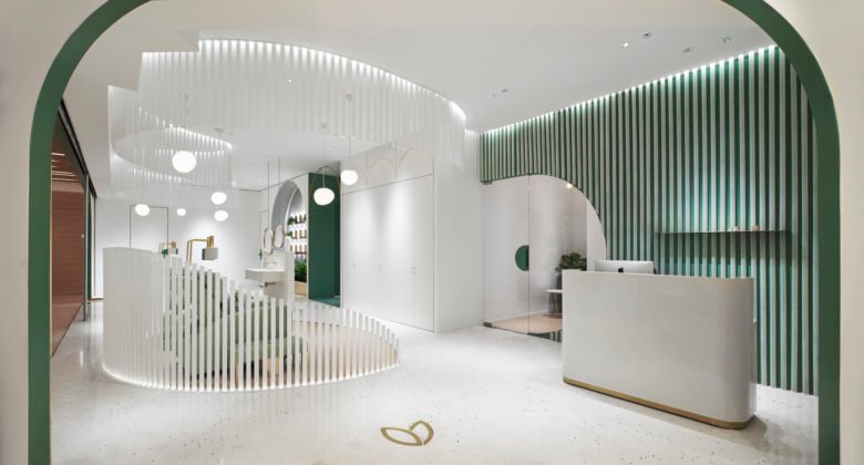 Nazodesign 工作室设计的 InNail 商店