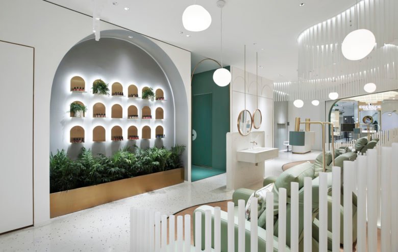 Nazodesign 工作室设计的 InNail 商店