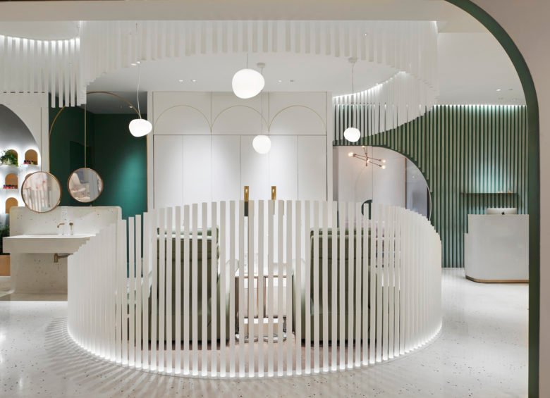 Nazodesign 工作室设计的 InNail 商店