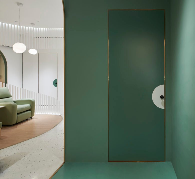 Nazodesign 工作室设计的 InNail 商店