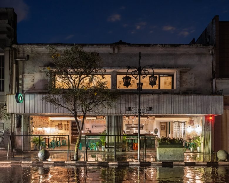 Nyonya Manis 饮酒俱乐部和 Nona Manis 点心俱乐部 by Seniman ruang x erreLUCE