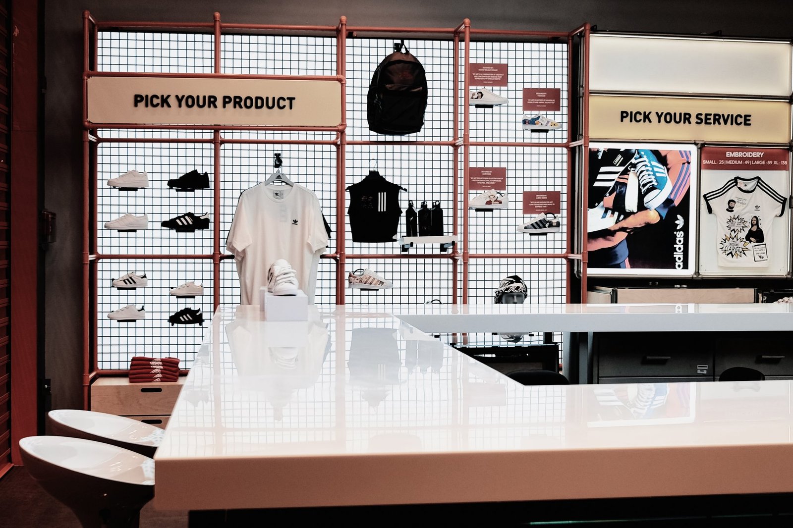 阿迪达斯 – DXB 实验室