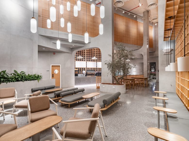 Liqui Group 为 Brew92 完成了新咖啡店和旗舰店的室内建筑