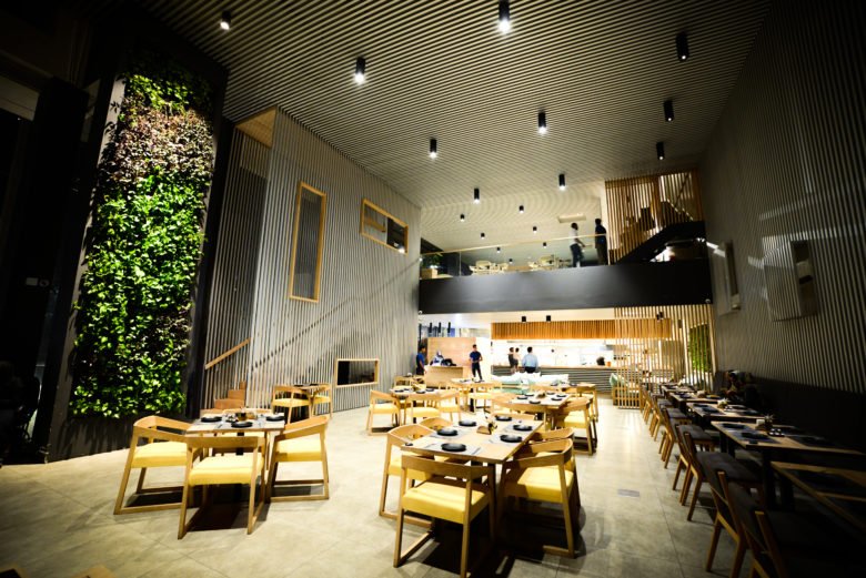 石兰餐厅（Ali Bahmanyar – Mahmood Ebrahimi）