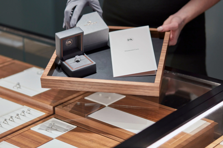 钻石交易所：像钻石一样闪耀