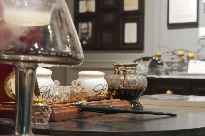 何大伟设计工作室的舞动书法精品店，台湾台北