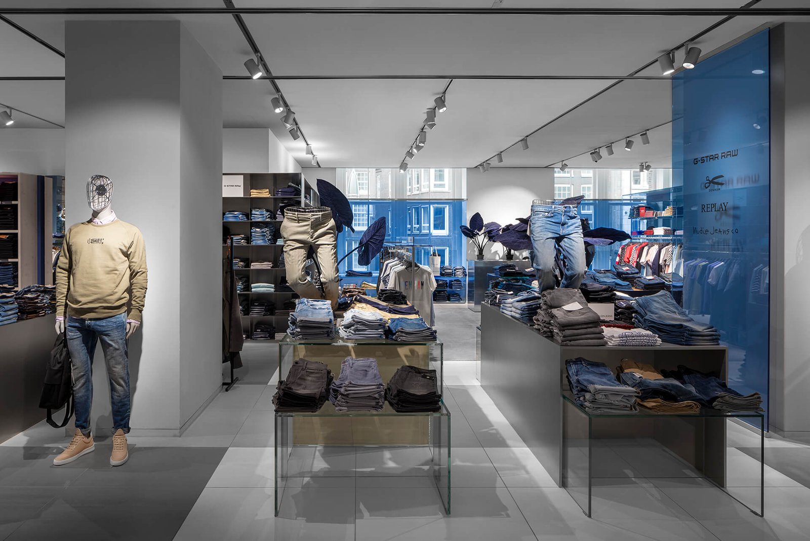 De Bijenkorf 百货商店 by i29