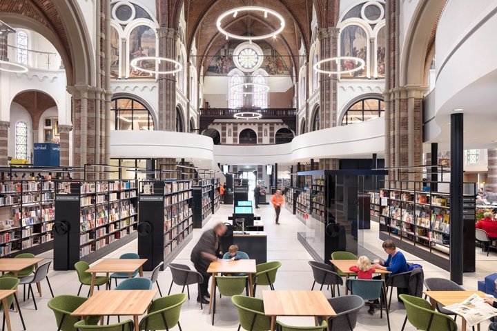 德佩特鲁斯图书馆、博物馆和社区中心，由 Molenaar&Bol&vanDillen Architects 设计，荷兰富特