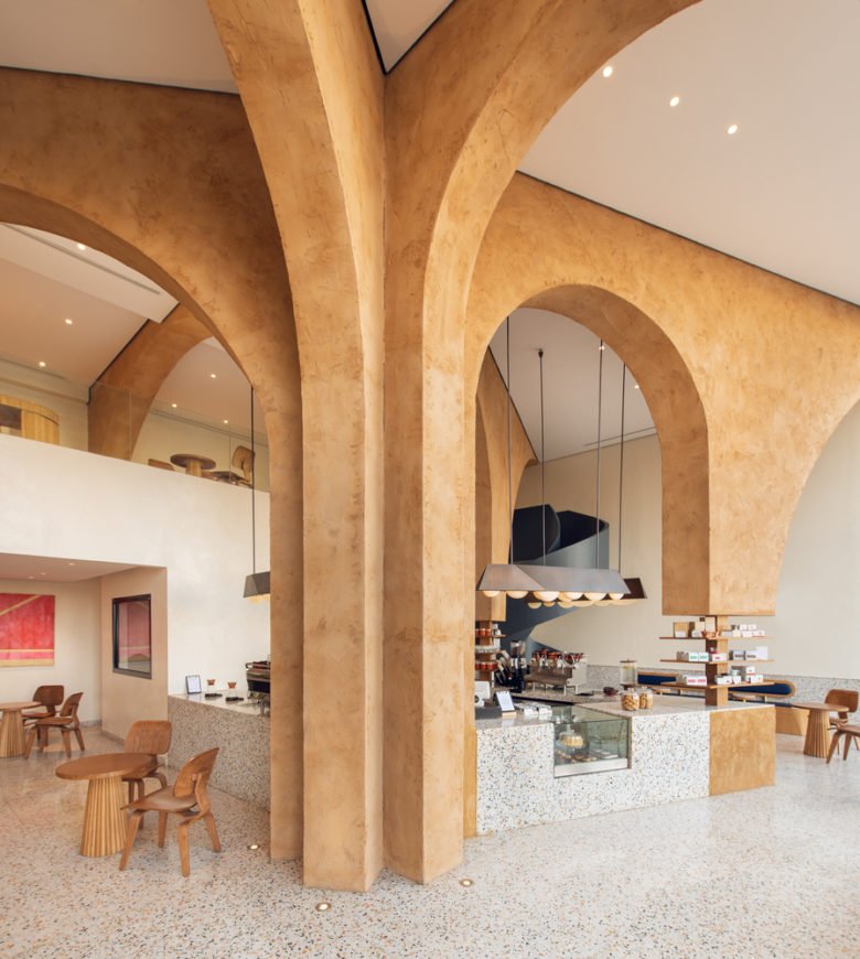 Deco Temple，由 AZAZ Architects 设计的 Elixir Bunn 咖啡烘焙店