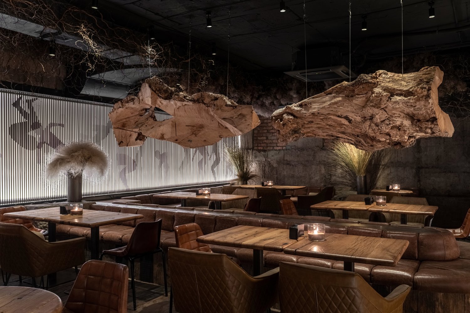 YOD 集团的 Deep Bar