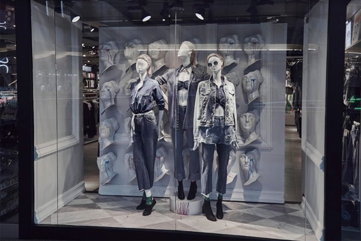 Denim Days AW17 橱窗由 Malgorzata Botor 设计，波兰华沙