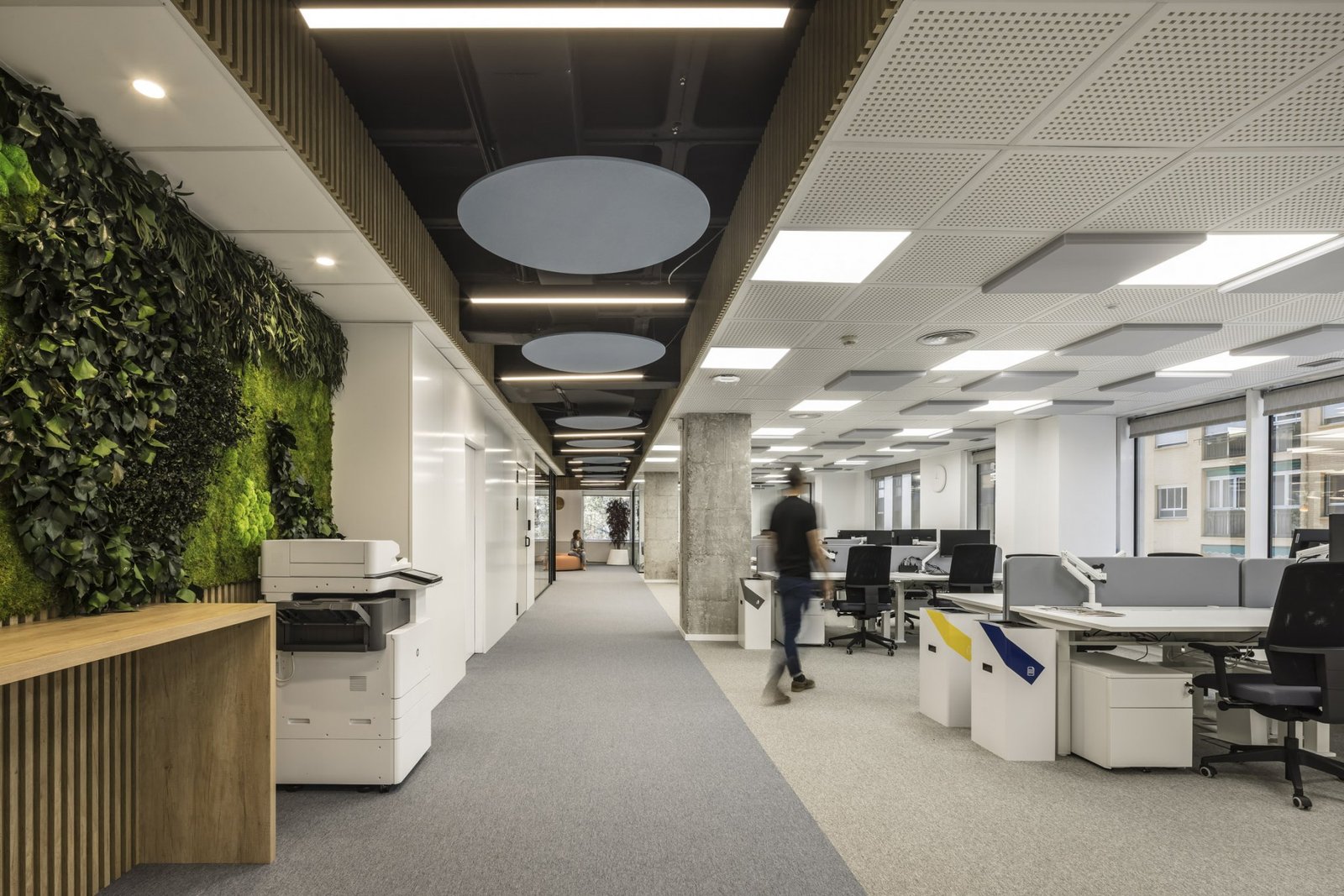 旋转大师办公室