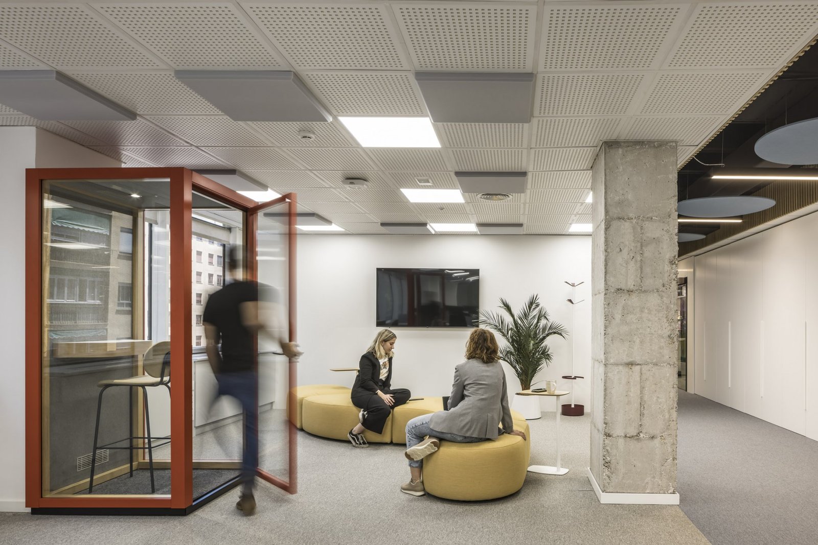 旋转大师办公室