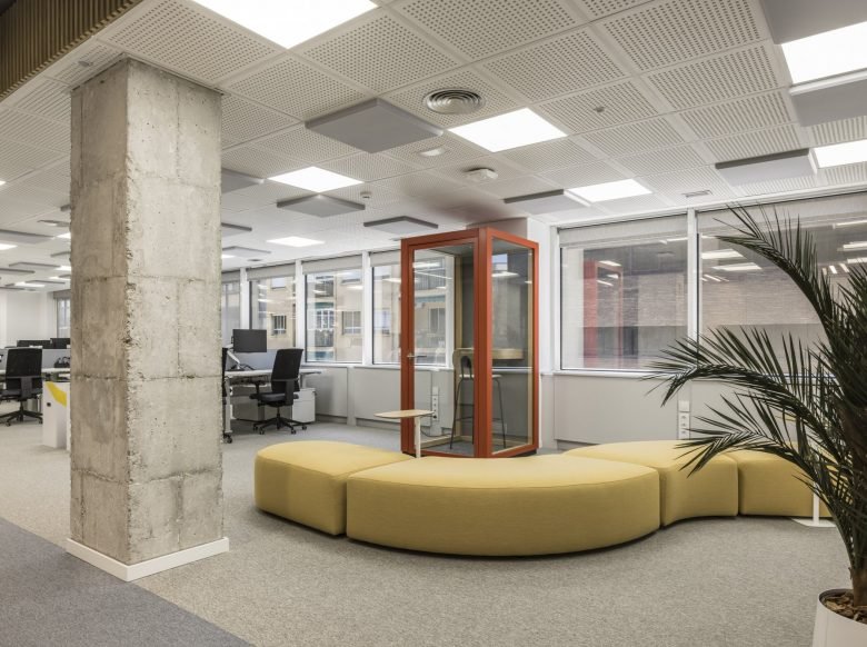 旋转大师办公室