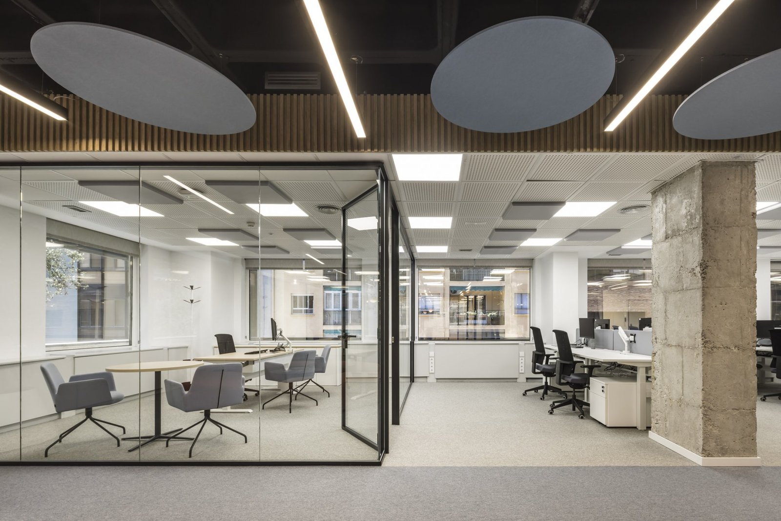 旋转大师办公室