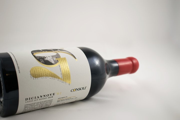 Diciannove’67 由 Giulio Patrizi 设计的葡萄酒包装 | 设计机构